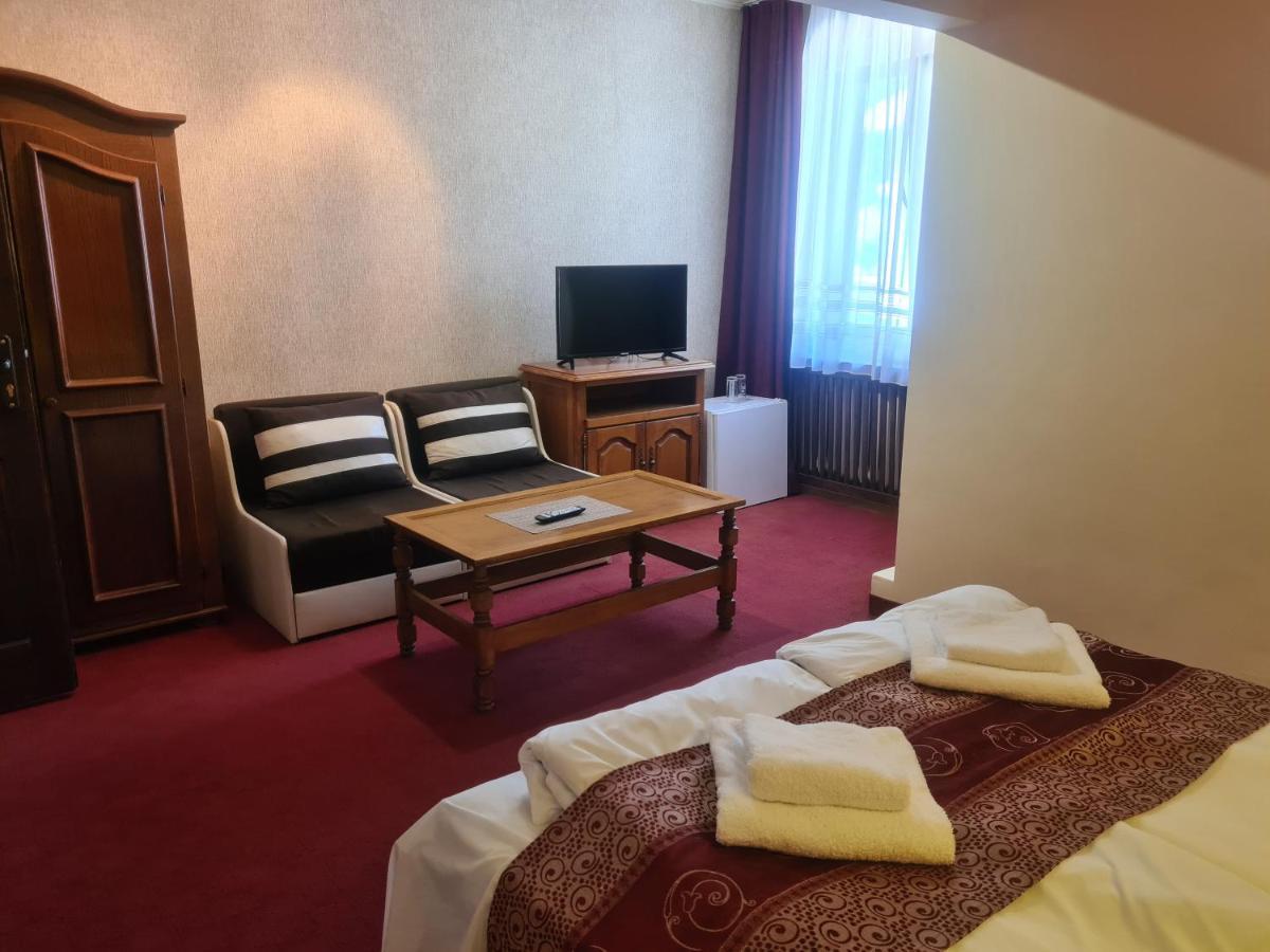 Complex Brashlyan Hotell Trjavna Exteriör bild