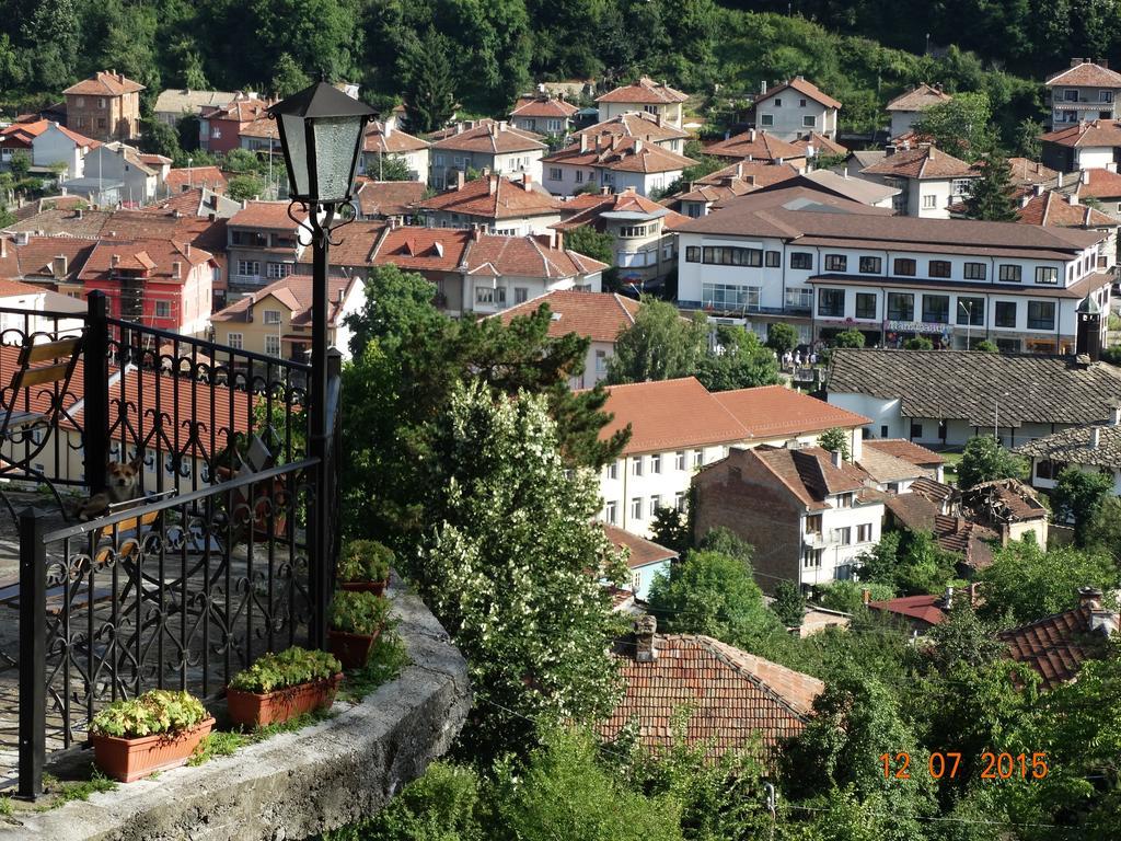 Complex Brashlyan Hotell Trjavna Exteriör bild