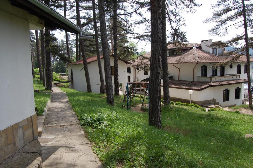 Complex Brashlyan Hotell Trjavna Rum bild