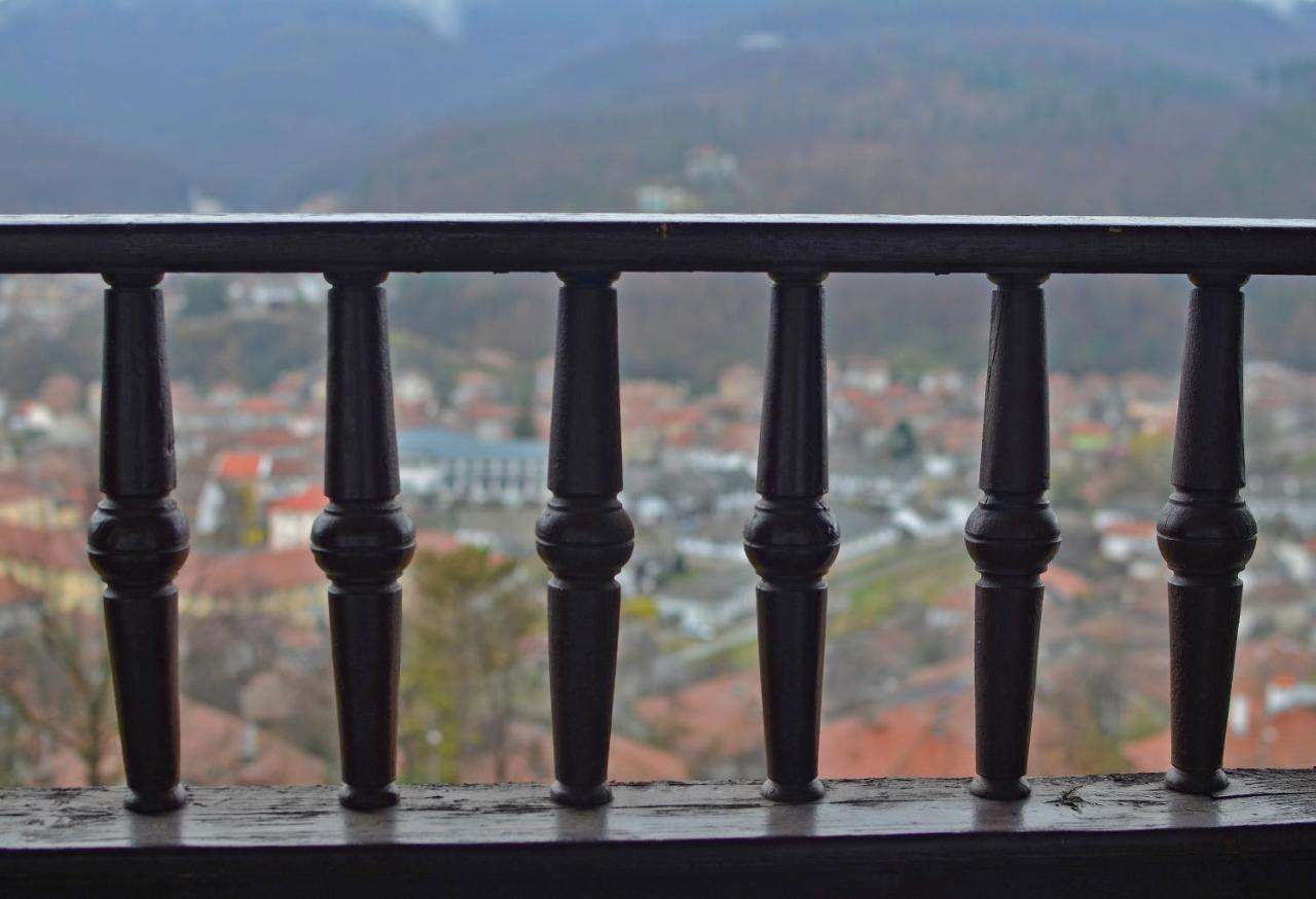 Complex Brashlyan Hotell Trjavna Exteriör bild