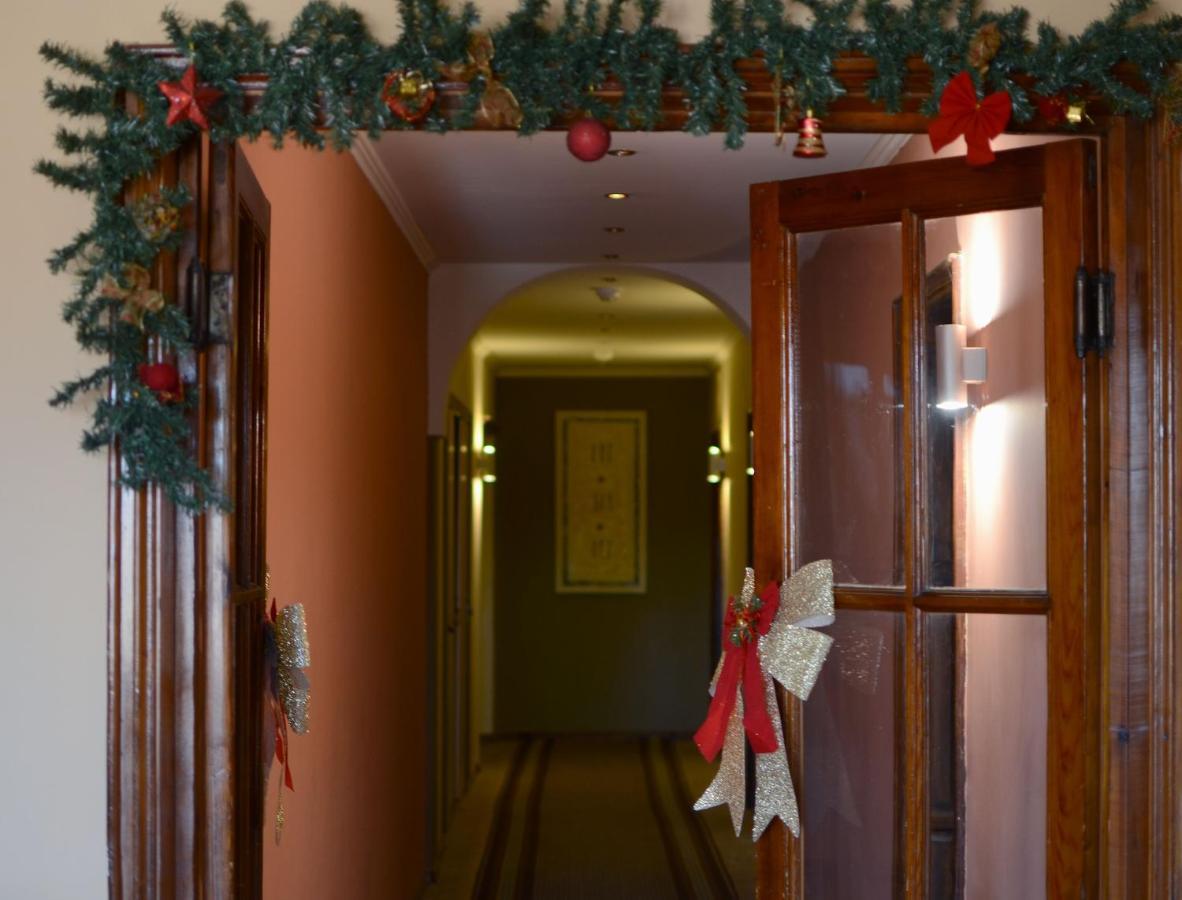 Complex Brashlyan Hotell Trjavna Exteriör bild